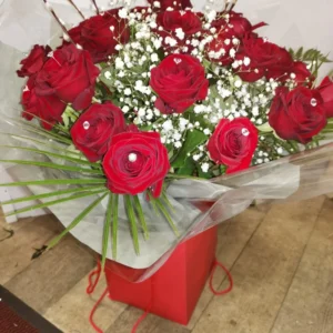 24 Red Roses Gift Box